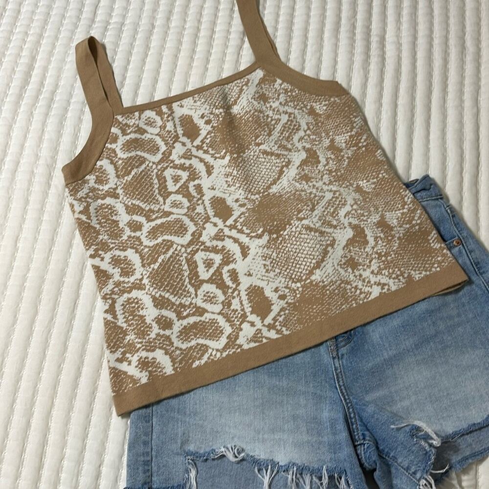 Nine West Tan and White Print Tank Sweater Size L